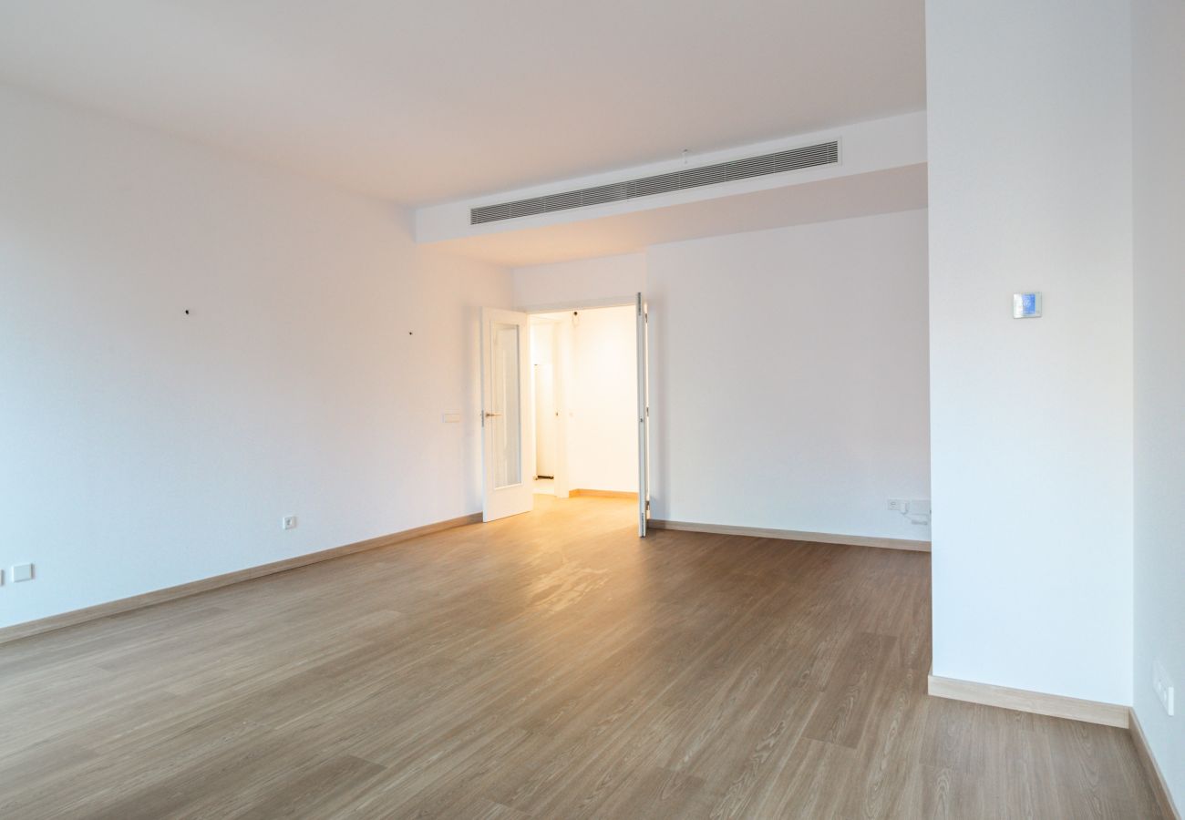Apartment-Wohnung in Palma  - Modernes Apartment zur Langzeitmiete in Palma mit 3 Schlafzimmern und Terrasse