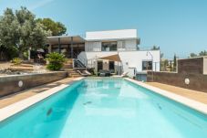 Villa in Palma - Villa Genova Villa in den Bergen von Genova mit Meerblick und Stadt- und Strandnähe 