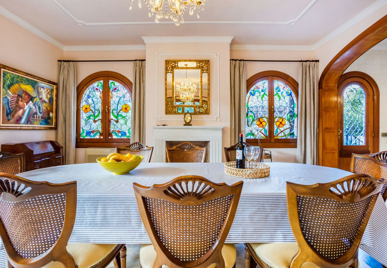 Villa in Santanyi - Beachfront Tower Ferienhaus mit Pool nur 300 m vom Strand Cala Santanyi entfernt