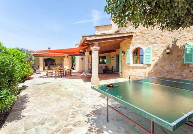 Finca in Santanyi - Finca Ses Mires Ferienhaus mit 5 Schlafzimmern, Pool, Meerblick und fußläufig zum Strand in Santanyí Finca in Santanyi - Finca Ses Mires Ferienhaus mit 5 Schlafzimmern, Pool, Meerblick und fußläufig zum Strand in Santanyí