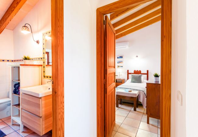 Finca in Santanyi - Finca Es Turo wunderschönes Ferienhaus auf dem Land mit Pool und Panoramablick in Santanyí Finca in Santanyi - Finca Es Turo wunderschönes Ferienhaus auf dem Land mit Pool und Panoramablick in Santanyí