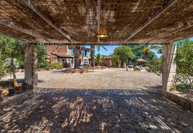 Finca in Santanyi - Finca Es Turo wunderschönes Ferienhaus auf dem Land mit Pool und Panoramablick in Santanyí Finca in Santanyi - Finca Es Turo wunderschönes Ferienhaus auf dem Land mit Pool und Panoramablick in Santanyí
