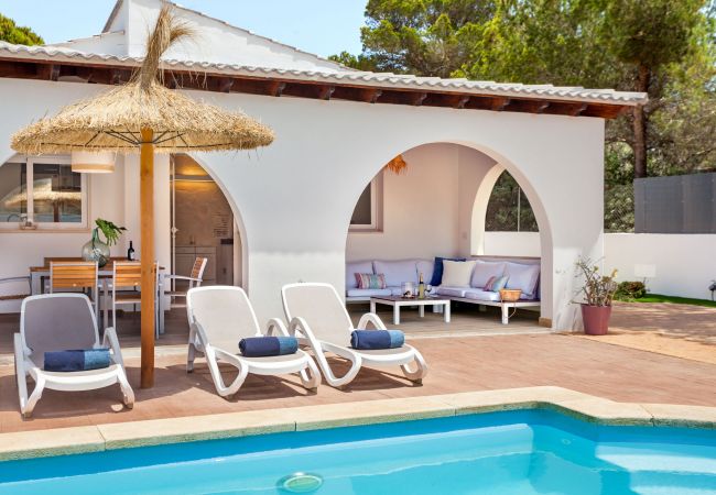 Ferienhaus in Santanyi - Casa Abril Schönes Ferienhaus mit Pool im Naturpark Cala Mondrago Ferienhaus in Santanyi - Casa Abril Schönes Ferienhaus mit Pool im Naturpark Cala Mondrago