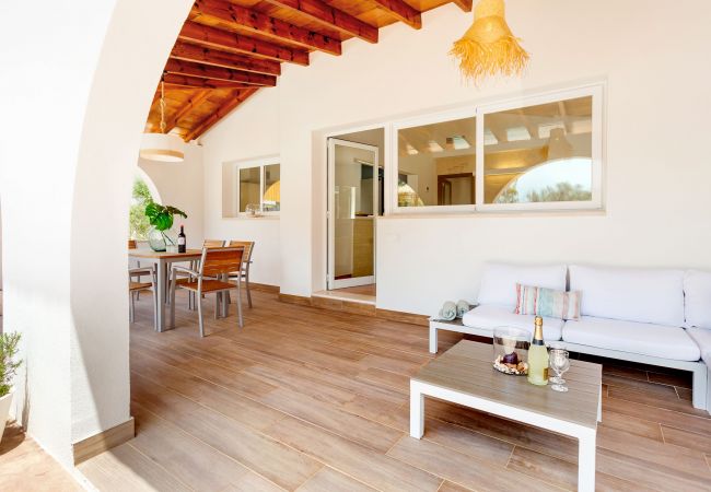 Ferienhaus in Santanyi - Casa Abril Schönes Ferienhaus mit Pool im Naturpark Cala Mondrago Ferienhaus in Santanyi - Casa Abril Schönes Ferienhaus mit Pool im Naturpark Cala Mondrago