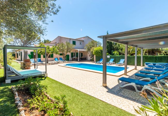 freistehendes Haus in Santanyi - Casa Aurora » Großes Ferienhaus mit Pool nur 100m vom Strand