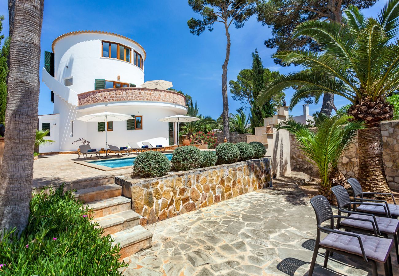 Ferienhaus in Santanyi - Villa Redonda » Außergewöhnliche Rundbau-Villa in ruhiger Lage mit privatem Pool nur 80m Fussweg von der Cala Santanyí entfernt