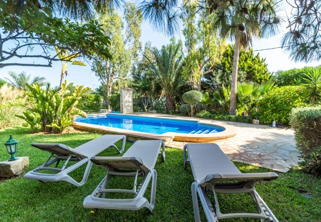 Finca in Santanyi - Finca Sa Barraca gemütliches Ferienhaus mit charmantem Garten und Pool nahe Cala Mondragó Finca in Santanyi - Finca Sa Barraca gemütliches Ferienhaus mit charmantem Garten und Pool nahe Cala Mondragó