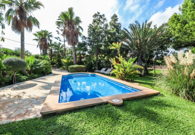 Finca in Santanyi - Finca Sa Barraca gemütliches Ferienhaus mit charmantem Garten und Pool nahe Cala Mondragó Finca in Santanyi - Finca Sa Barraca gemütliches Ferienhaus mit charmantem Garten und Pool nahe Cala Mondragó