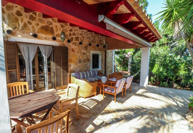 Finca in Santanyi - Finca Sa Barraca gemütliches Ferienhaus mit charmantem Garten und Pool nahe Cala Mondragó Finca in Santanyi - Finca Sa Barraca gemütliches Ferienhaus mit charmantem Garten und Pool nahe Cala Mondragó