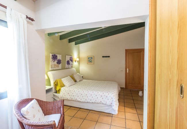 Finca in Santanyi - Finca Sa Barraca gemütliches Ferienhaus mit charmantem Garten und Pool nahe Cala Mondragó Finca in Santanyi - Finca Sa Barraca gemütliches Ferienhaus mit charmantem Garten und Pool nahe Cala Mondragó