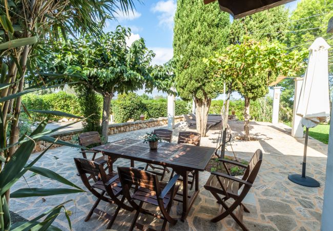Finca in Santanyi - Finca Sa Barraca gemütliches Ferienhaus mit charmantem Garten und Pool nahe Cala Mondragó Finca in Santanyi - Finca Sa Barraca gemütliches Ferienhaus mit charmantem Garten und Pool nahe Cala Mondragó