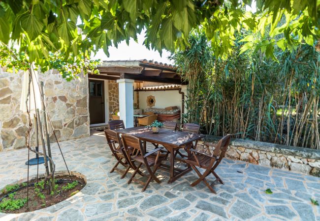 Finca in Santanyi - Finca Sa Barraca gemütliches Ferienhaus mit charmantem Garten und Pool nahe Cala Mondragó Finca in Santanyi - Finca Sa Barraca gemütliches Ferienhaus mit charmantem Garten und Pool nahe Cala Mondragó