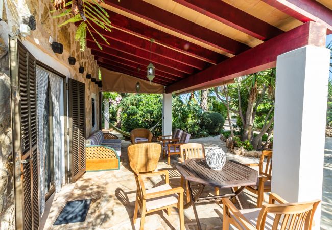 Finca in Santanyi - Finca Sa Barraca gemütliches Ferienhaus mit charmantem Garten und Pool nahe Cala Mondragó Finca in Santanyi - Finca Sa Barraca gemütliches Ferienhaus mit charmantem Garten und Pool nahe Cala Mondragó