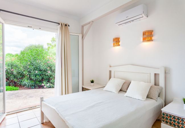 Villa in Santanyi - Can Flores Villa  Ferienhaus mit Pool perfekt für einen entspannten Urlaub nahe Cala Santanyi Villa in Santanyi - Can Flores Villa  Ferienhaus mit Pool perfekt für einen entspannten Urlaub nahe Cala Santanyi