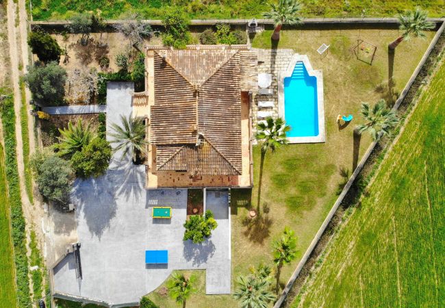 Finca in Sa Pobla - Can Mussol 040 prächtige Villa mit privatem Pool, großem Garten, Kinderspielplatz, Billard, Tischtennis und W-Lan