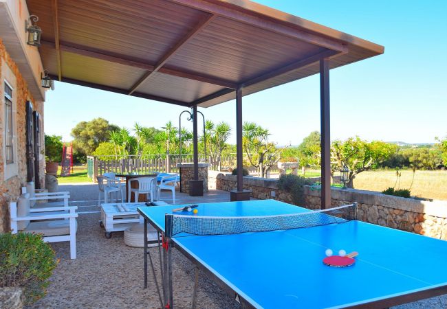 Finca in Santa Margalida - Es Bosquerró 054 fantastische Finca mit eingezäuntem Pool, Kinderspielplatz, Terrasse, Grill und W-Lan