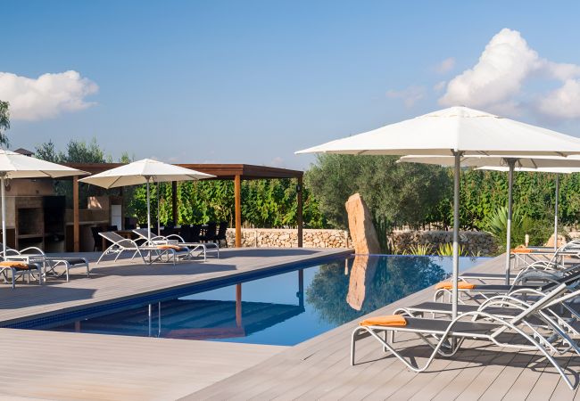 Finca in Manacor - Hort de Conies Romani luxury villa with private pool, garden, barbecue and air-conditioning