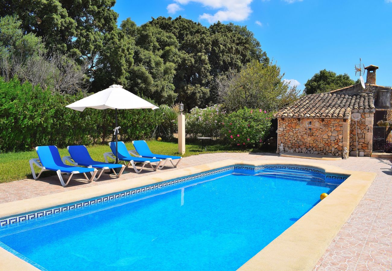 Finca in Buger - Sa Figuera Blanca 115 gemütliche Finca mit privatem Schwimmbad, Garten, Terrasse, Grill und W-Lan