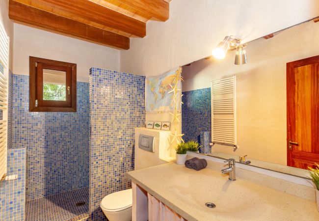 Finca in Felanitx - Finca Son Negre Ferienhaus mit Pool in idyllischer Natur in Felanitx perfekt für große Familien und Yoga Finca in Felanitx - Finca Son Negre Ferienhaus mit Pool in idyllischer Natur in Felanitx perfekt für große Familien und Yoga
