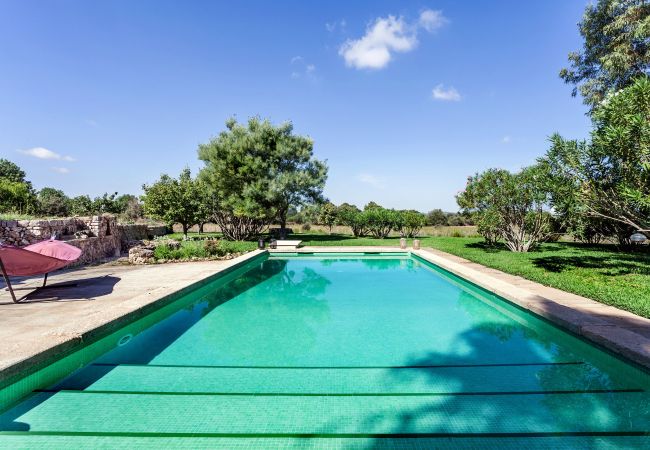 Finca in Felanitx - Finca Son Negre Ferienhaus mit Pool in idyllischer Natur in Felanitx perfekt für große Familien und Yoga Finca in Felanitx - Finca Son Negre Ferienhaus mit Pool in idyllischer Natur in Felanitx perfekt für große Familien und Yoga