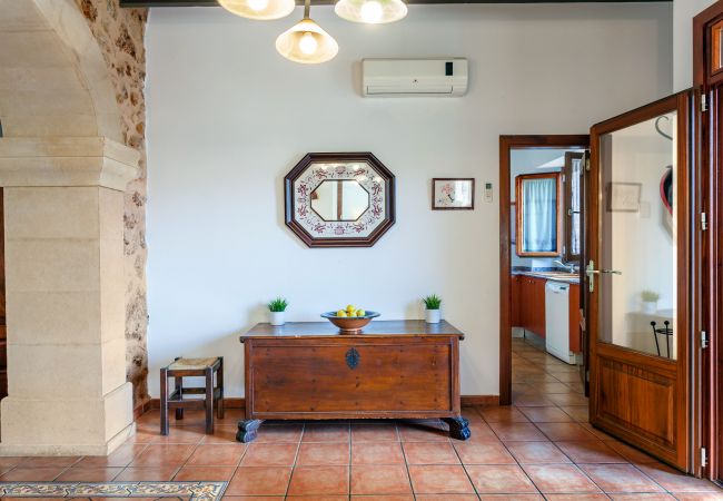 Finca in Santanyi - Ses Angoixes Ferienhaus für 10 Personen mit privatem Tennisplatz und Pool in Santanyí Finca in Santanyi - Ses Angoixes Ferienhaus für 10 Personen mit privatem Tennisplatz und Pool in Santanyí