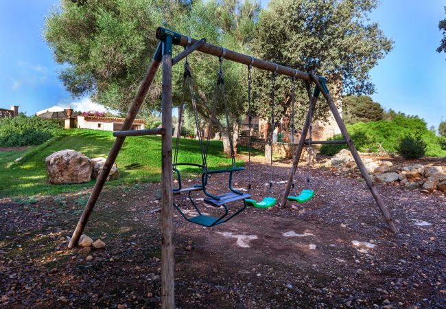 Finca in Santanyi - Ses Angoixes Ferienhaus für 10 Personen mit privatem Tennisplatz und Pool in Santanyí Finca in Santanyi - Ses Angoixes Ferienhaus für 10 Personen mit privatem Tennisplatz und Pool in Santanyí