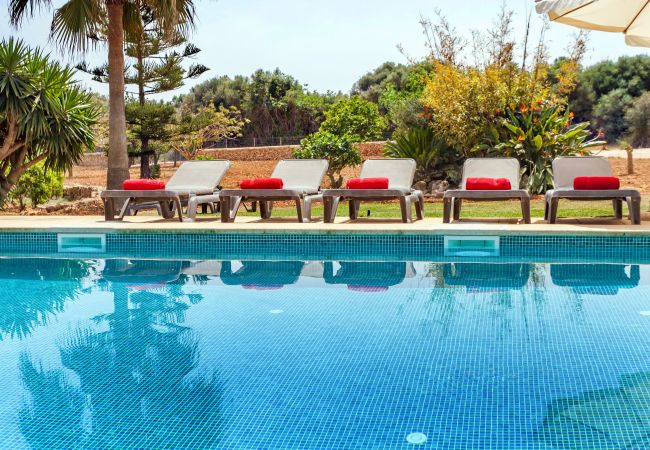 Finca in Santanyi - Ses Angoixes Ferienhaus für 10 Personen mit privatem Tennisplatz und Pool in Santanyí Finca in Santanyi - Ses Angoixes Ferienhaus für 10 Personen mit privatem Tennisplatz und Pool in Santanyí