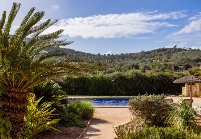 Finca in Cas Concos - Finca Son Peris idyllisches Ferienhaus mit Pool und Panoramablick in Cas Concos Finca in Cas Concos - Finca Son Peris idyllisches Ferienhaus mit Pool und Panoramablick in Cas Concos