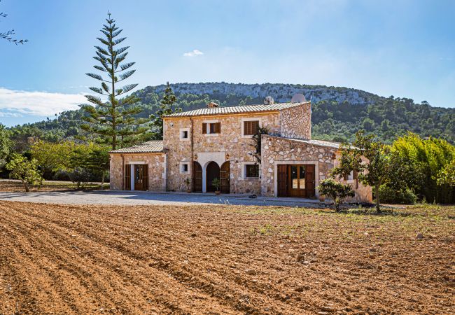 Finca in Cas Concos - Mountain View » Finca im Tal für mit Pool und schönem Weitblick WLAN gratis