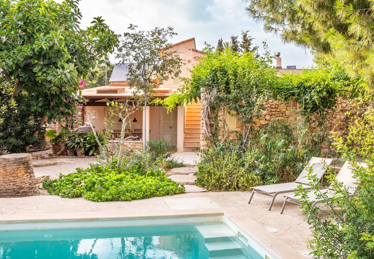 Finca in Santanyi - Can Blai Blai Finca mit Garten, Aussicht und Pool 