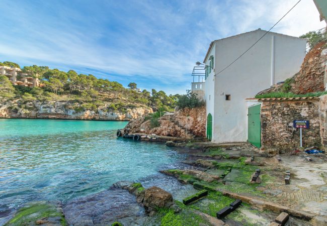 Ferienhaus in Cala Santanyi - Strandhaus Sa Barca mit Meerblick und  nur wenige Schritte zur Cala Santanyí Ferienhaus in Cala Santanyi - Strandhaus Sa Barca mit Meerblick und  nur wenige Schritte zur Cala Santanyí