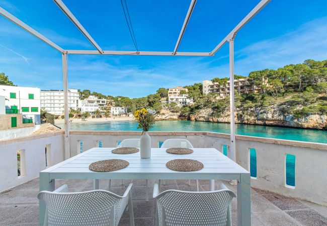 Ferienhaus in Cala Santanyi - Strandhaus Sa Barca mit Meerblick und  nur wenige Schritte zur Cala Santanyí Ferienhaus in Cala Santanyi - Strandhaus Sa Barca mit Meerblick und  nur wenige Schritte zur Cala Santanyí