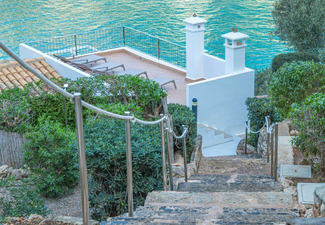 Ferienhaus in Cala Santanyi - Strandhaus Sa Barca mit Meerblick und  nur wenige Schritte zur Cala Santanyí Ferienhaus in Cala Santanyi - Strandhaus Sa Barca mit Meerblick und  nur wenige Schritte zur Cala Santanyí