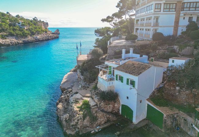 Ferienhaus in Cala Santanyi - Strandhaus Sa Barca mit Meerblick und  nur wenige Schritte zur Cala Santanyí Ferienhaus in Cala Santanyi - Strandhaus Sa Barca mit Meerblick und  nur wenige Schritte zur Cala Santanyí