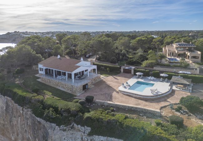 Villa in Cala Santanyi - Villa Can Ferrando Ferienhaus in Cala Santanyi n erster Meereslinie mit mediterranem Luxus Villa in Cala Santanyi - Villa Can Ferrando Ferienhaus in Cala Santanyi n erster Meereslinie mit mediterranem Luxus
