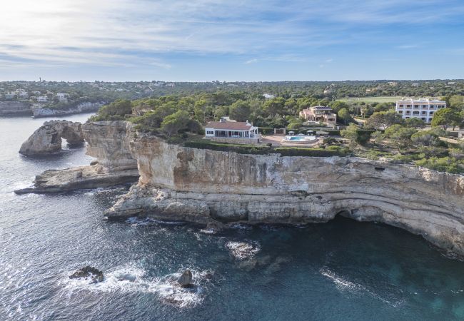 Villa in Cala Santanyi - Villa Can Ferrando Ferienhaus in Cala Santanyi n erster Meereslinie mit mediterranem Luxus Villa in Cala Santanyi - Villa Can Ferrando Ferienhaus in Cala Santanyi n erster Meereslinie mit mediterranem Luxus