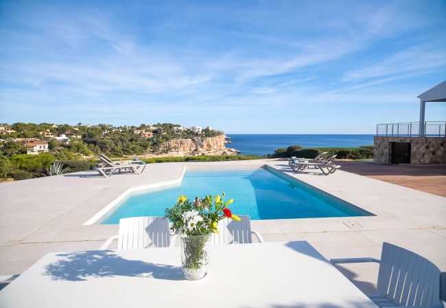 Villa in Cala Santanyi - Villa Can Ferrando Ferienhaus in Cala Santanyi n erster Meereslinie mit mediterranem Luxus Villa in Cala Santanyi - Villa Can Ferrando Ferienhaus in Cala Santanyi n erster Meereslinie mit mediterranem Luxus