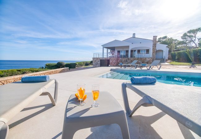Villa in Cala Santanyi - Villa Can Ferrando Ferienhaus in Cala Santanyi n erster Meereslinie mit mediterranem Luxus Villa in Cala Santanyi - Villa Can Ferrando Ferienhaus in Cala Santanyi n erster Meereslinie mit mediterranem Luxus