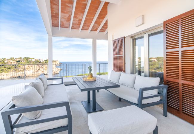 Villa in Cala Santanyi - Villa Can Ferrando Ferienhaus in Cala Santanyi n erster Meereslinie mit mediterranem Luxus Villa in Cala Santanyi - Villa Can Ferrando Ferienhaus in Cala Santanyi n erster Meereslinie mit mediterranem Luxus