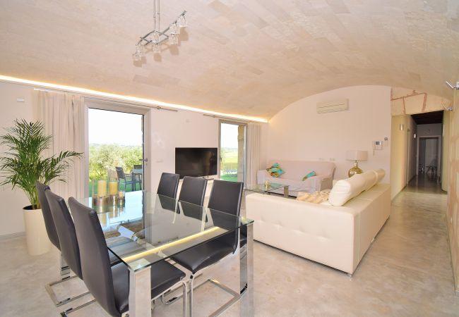 Finca in Maria de la salut - Es Gassons 012 fantastische Villa mit privatem Pool, atemberaubender Aussicht, Grill und Klimaanlage