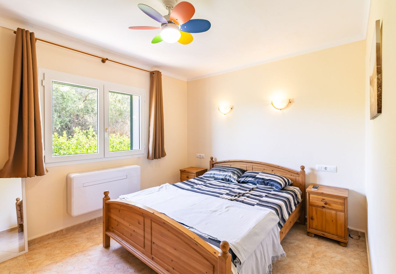 Chalet in Santanyi - Casa Blue komfortables Haus mit Pool in ruhiger Ortsrandlage zwischen Cala Santanyí und Cala S'Amarador verfügbar für monatliche  Aufenthalte