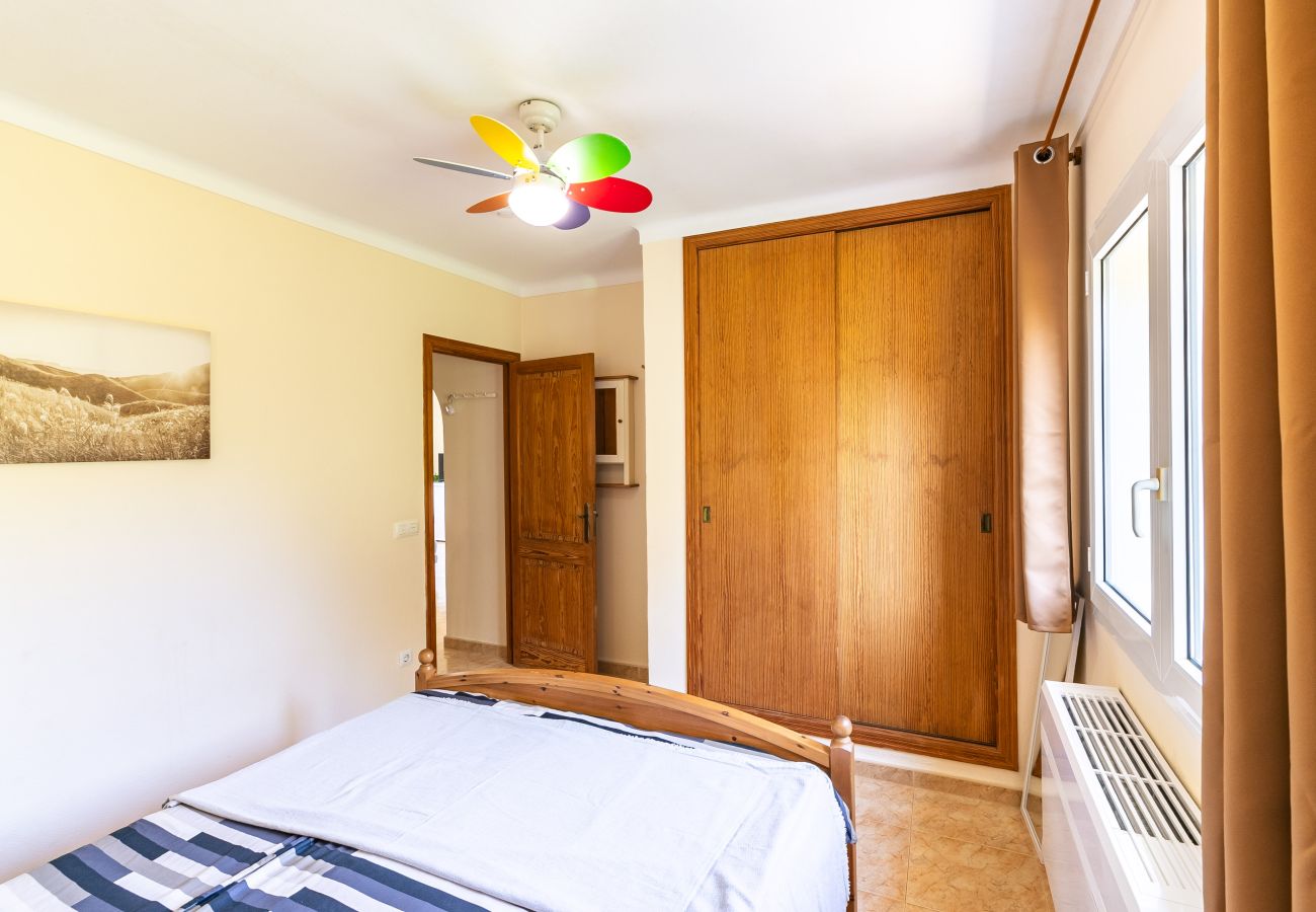 Chalet in Santanyi - Casa Blue komfortables Haus mit Pool in ruhiger Ortsrandlage zwischen Cala Santanyí und Cala S'Amarador verfügbar für monatliche  Aufenthalte