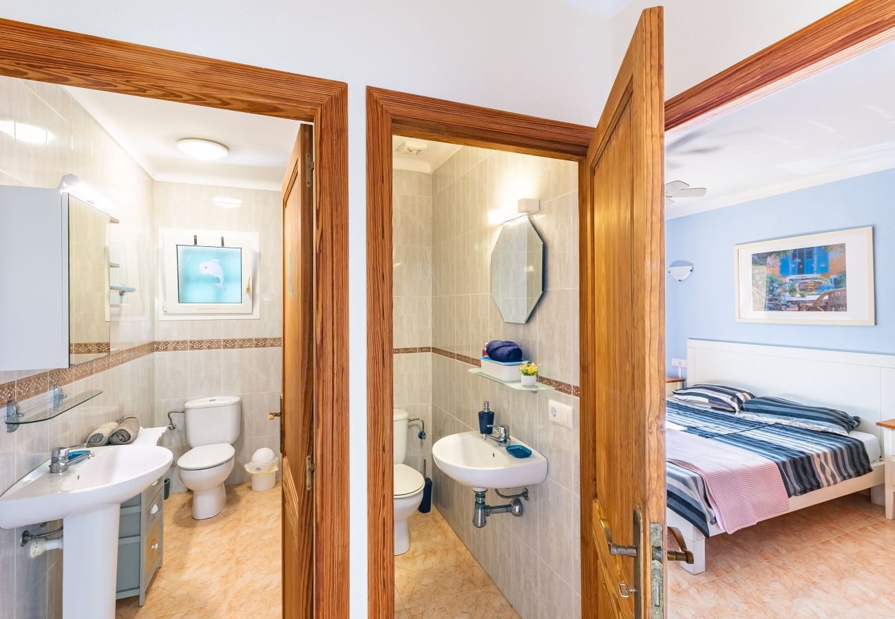 Chalet in Santanyi - Casa Blue komfortables Haus mit Pool in ruhiger Ortsrandlage zwischen Cala Santanyí und Cala S'Amarador verfügbar für monatliche  Aufenthalte