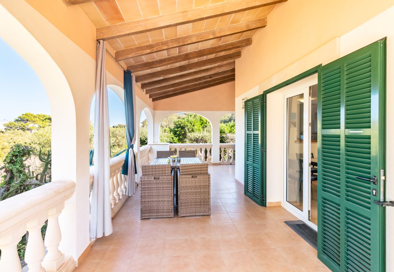 Chalet in Santanyi - Casa Blue komfortables Haus mit Pool in ruhiger Ortsrandlage zwischen Cala Santanyí und Cala S'Amarador verfügbar für monatliche  Aufenthalte