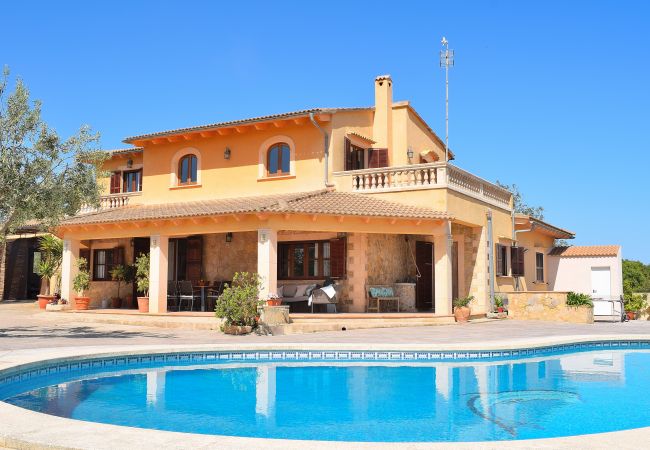 Villa in Santa Margalida - Vernissa 288 fantastische Villa mit privatem Pool, großem Garten, Grill und Klimaanlage