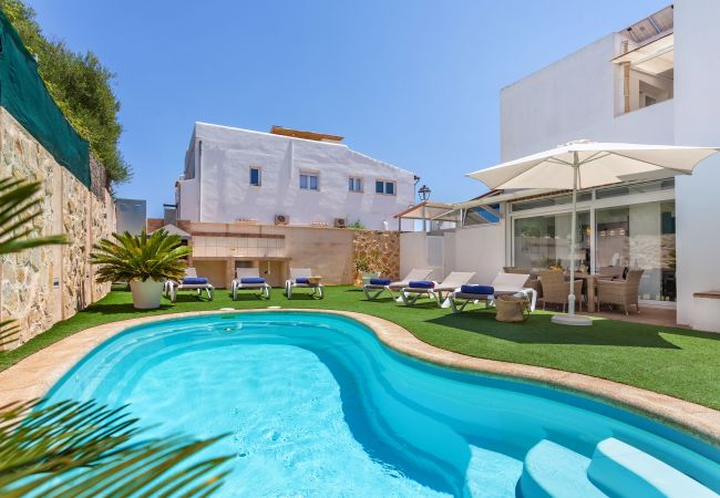 Chalet in Cala d´Or - Casa Nikydan with private pool