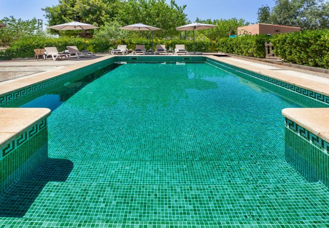 Ferienhaus in Llucmajor - Can Rosillo >> Fantastische Finca mit wunderschönem Poolbereich