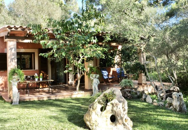 Finca in Portocolom - Pine Tree House Espiga » Quiet place to relax