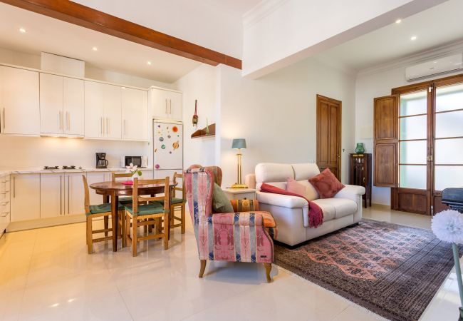 Ferienhaus in Palma  - Casa Vileta >> Mallorquinisches Stadthaus mit viel Flair in Palma