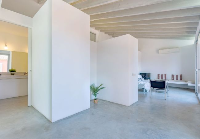 Ferienwohnung in Es Llombards - CASA DE LA PINTORA << Obergeschoss  Adults Only Ferienwohnung in Es Llombards - CASA DE LA PINTORA << Obergeschoss  Adults Only
